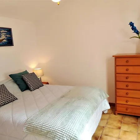 Maison A Ametlla De Mar Pour 6 Personnes Avec Grande Piscine Communautaire Et Jardin Arbore - Hisp-217-239 Villa