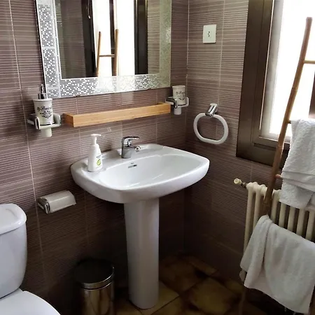 Villa Maison A Ametlla De Mar Pour 6 Personnes Avec Grande Piscine Communautaire Et Jardin Arbore - Hisp-217-239 *