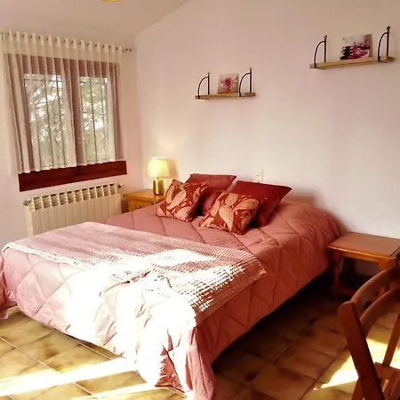 Maison A Ametlla De Mar Pour 6 Personnes Avec Grande Piscine Communautaire Et Jardin Arbore - Hisp-217-239