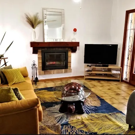 Maison A Ametlla De Mar Pour 6 Personnes Avec Grande Piscine Communautaire Et Jardin Arbore - Hisp-217-239 *