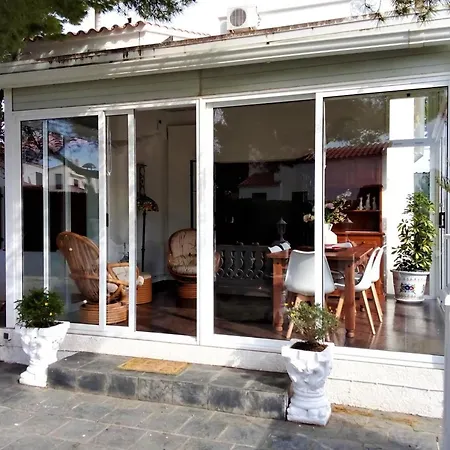 Maison A Ametlla De Mar Pour 6 Personnes Avec Grande Piscine Communautaire Et Jardin Arbore - Hisp-217-239 * L'Ametlla de Mar