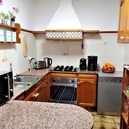 Maison A Ametlla De Mar Pour 6 Personnes Avec Grande Piscine Communautaire Et Jardin Arbore - Hisp-217-239