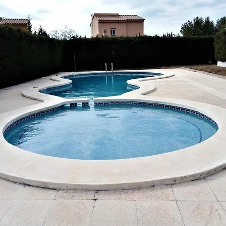 Maison A Ametlla De Mar Pour 6 Personnes Avec Grande Piscine Communautaire Et Jardin Arbore - Hisp-217-239